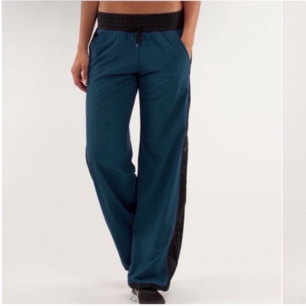 Lululemon Alberta Lake Run Right Round Pants